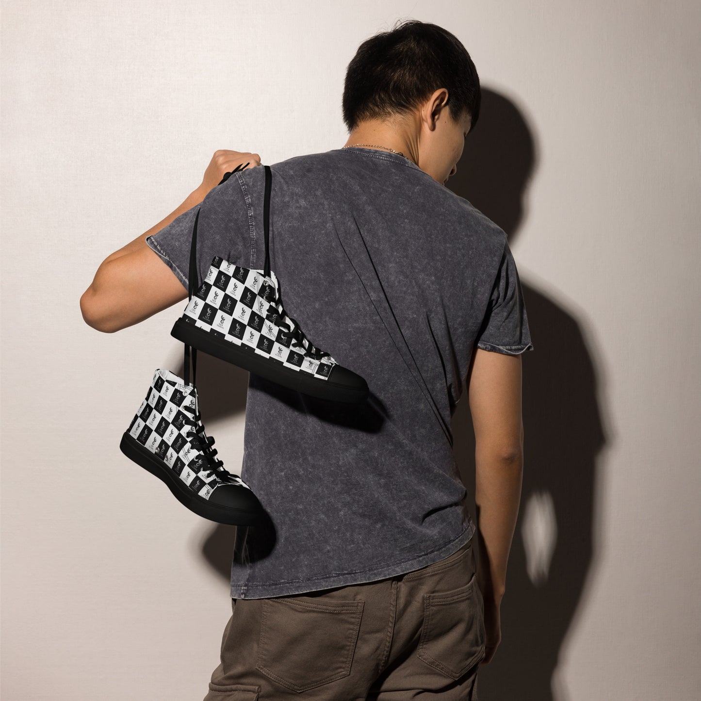 High Top Canvas Shoes | Men.
