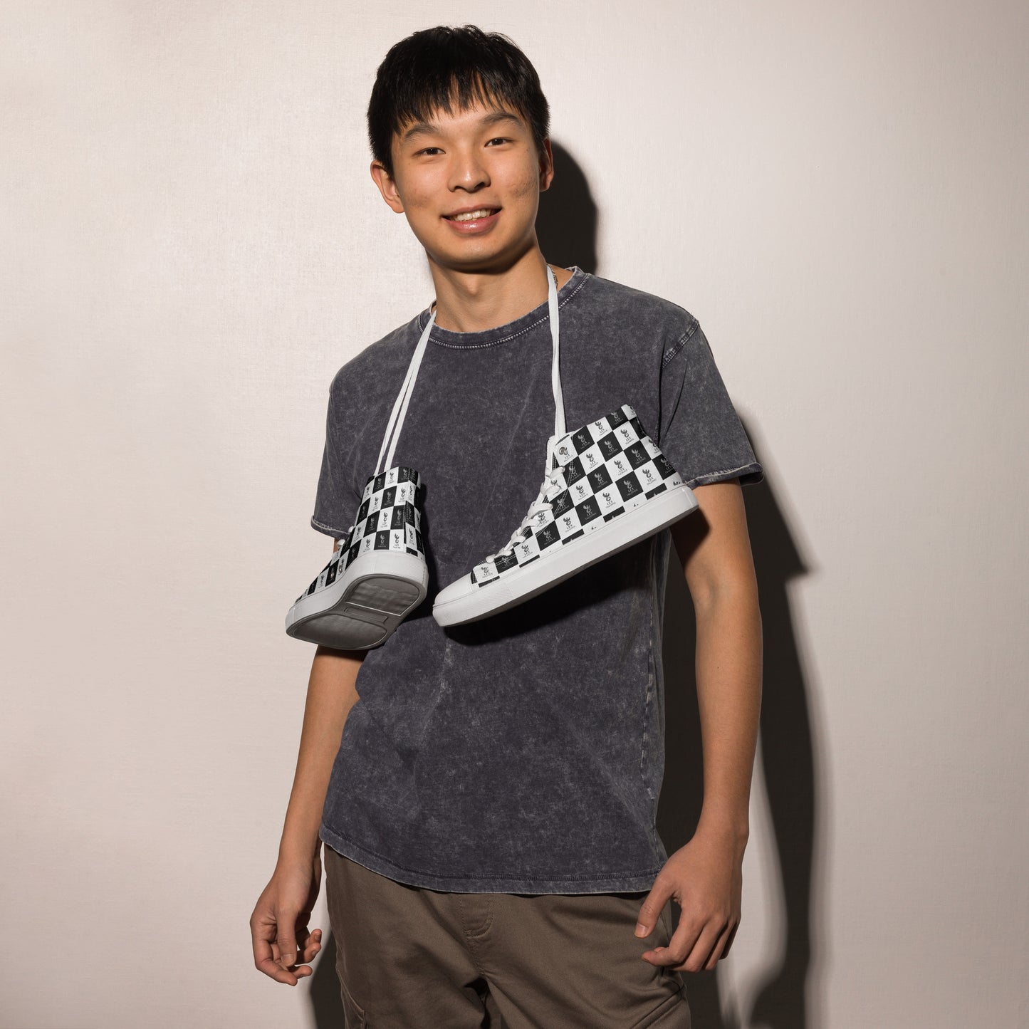 High Top Canvas Shoes | Men.